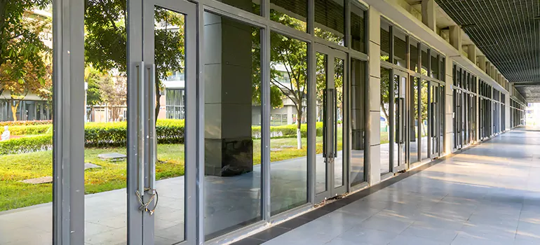 Professional Accordion Door Repair in Laval, Quebec
