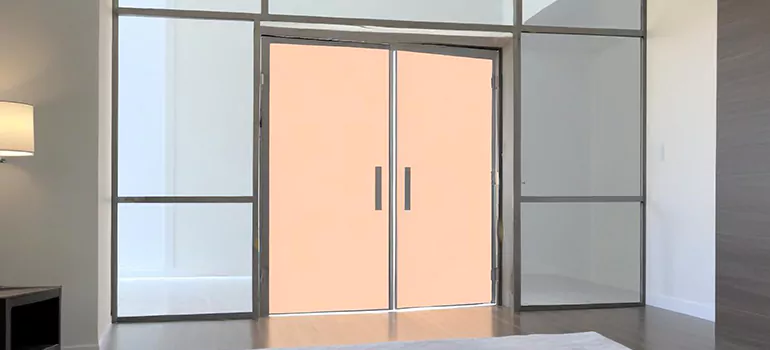 Professional Accordion Door Repair in Laval, Quebec