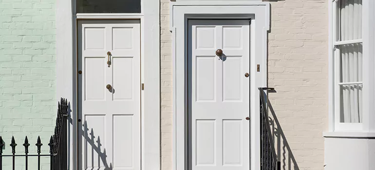 Mirror Closet Door Repair in Laval, Quebec