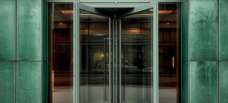 Commercial Garage Doors Repair in Laval, QC
