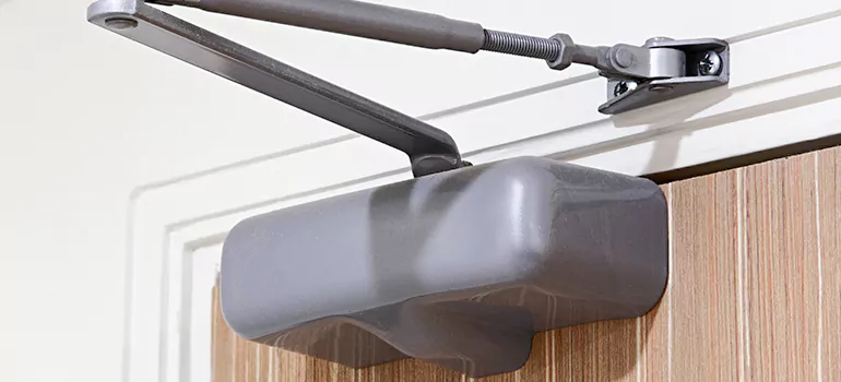Garage Door Openers For Low Ceilings in Laval, QC