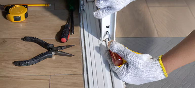 Sliding Glass Door Repair in Montreal-Est
