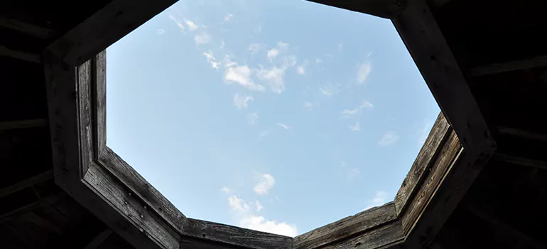 Octagon Window Installation Contractors in Laval, Quebec