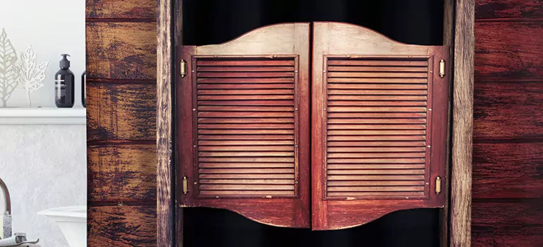 Installing Saloon Door Hinges in Laval, QC