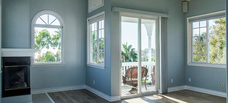 Tempered Glass Sliding Door inLaval, Quebec