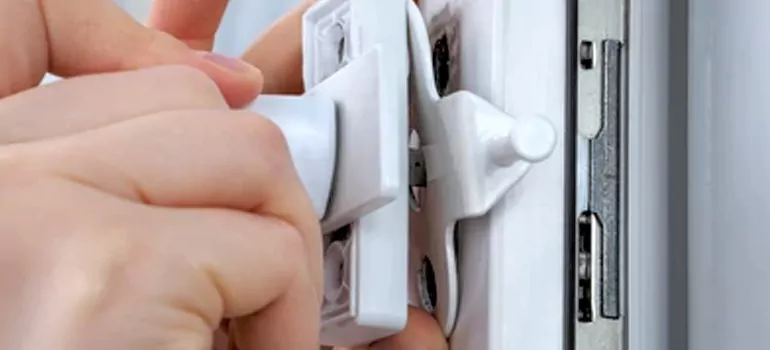 Window Lock Assembly in Laval, QC