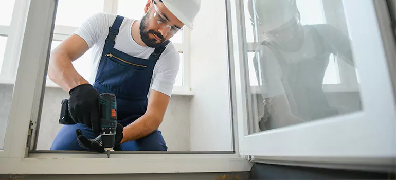 Replace Broken Window Pane in Laval, QC