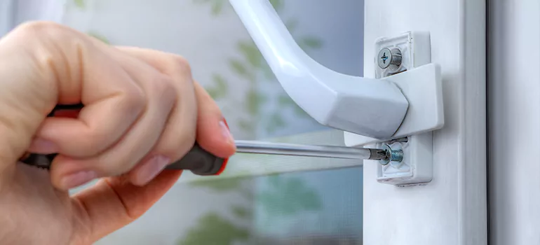Window Crack Repair in Laval, QC