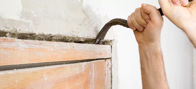 Wooden Garage Door Repair in Laval, Quebec