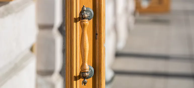 Wooden Pull Bar Installation in Laval, Quebec