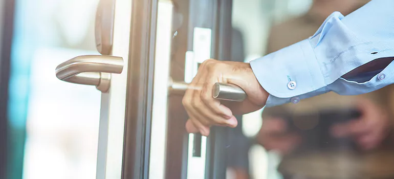 Push Bar For Commercial Doors in Laval, QC