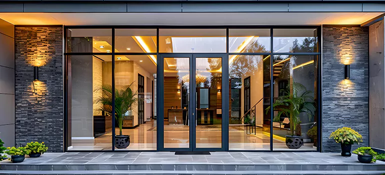 Aluminum Storefront Door Repair in Laval, QC