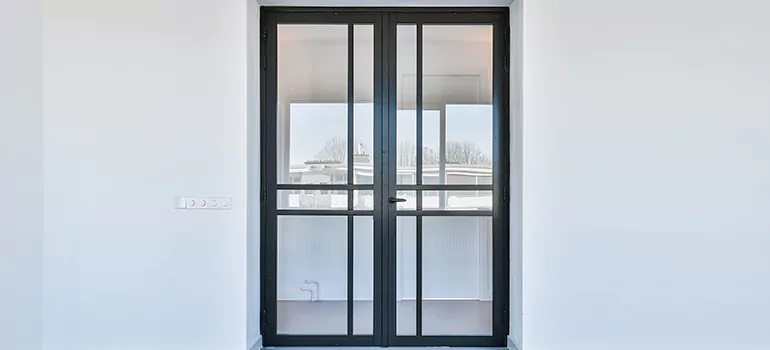 Storm Door Installation & Replacement in Laval, QC