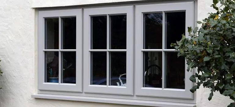 Stormproof Windows With Tinted Glass Services in Laval, QC