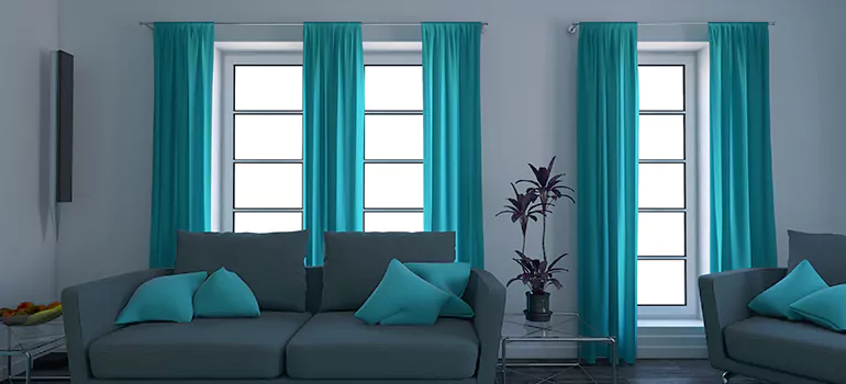 Tempered Sidelights Glass Panel Repair in Laval, QC